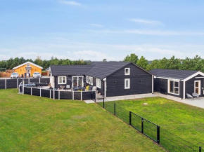 Holiday Home Amdi - 1-3km from the sea by Interhome, Bogø By